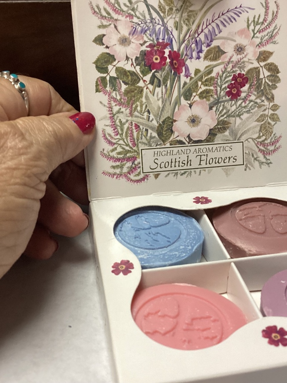 Scottish flowers soaps boxed